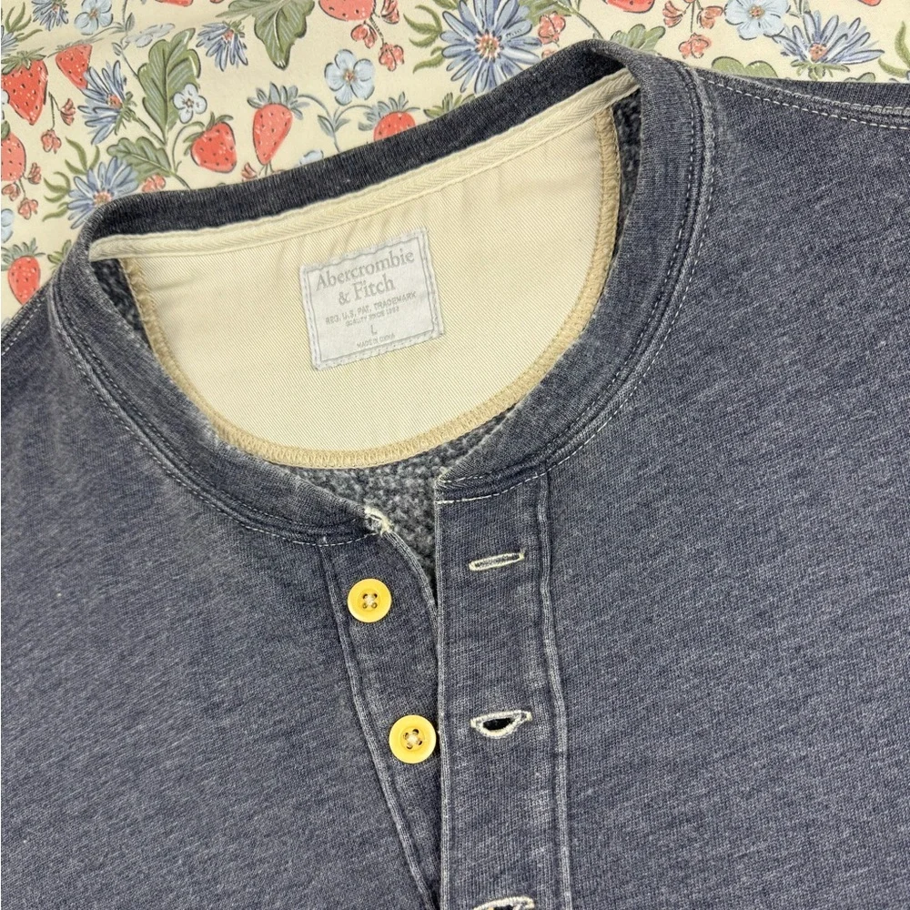 Abercrombie & Fitch Charcoal Gray Henley Sweater with Cream Lining